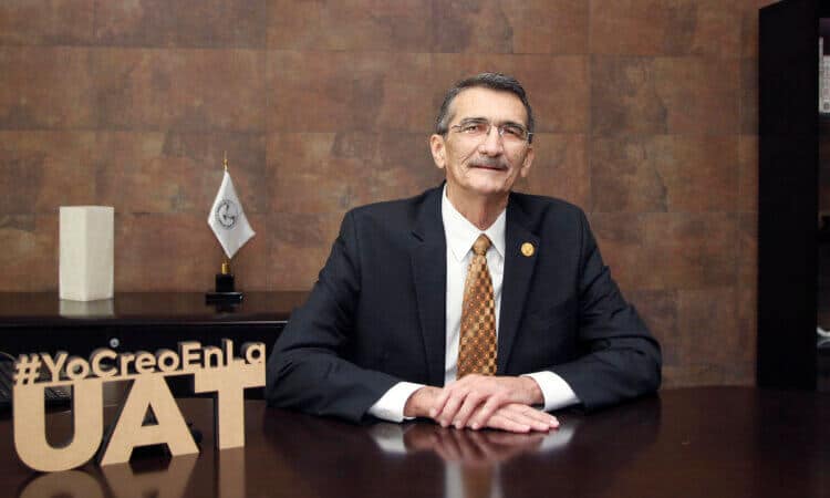 Felicita Rector a docentes de la UAT por el Día del Maestro | Extremo ...