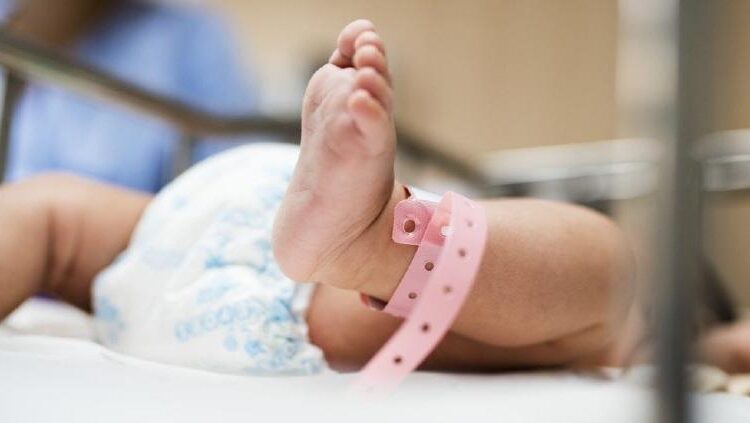 Negligencia durante parto provocó la caída de recién nacida en Brasil