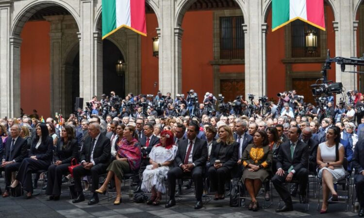 Asiste Américo al Primer Informe de la presidenta Claudia Sheinbaum